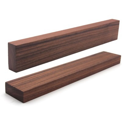 קיר אגוז-מחזיק סכין מגנטי מותקן